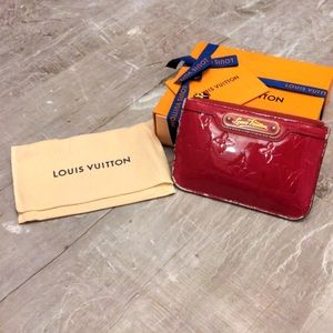 Louis Vuitton cles vernis leather